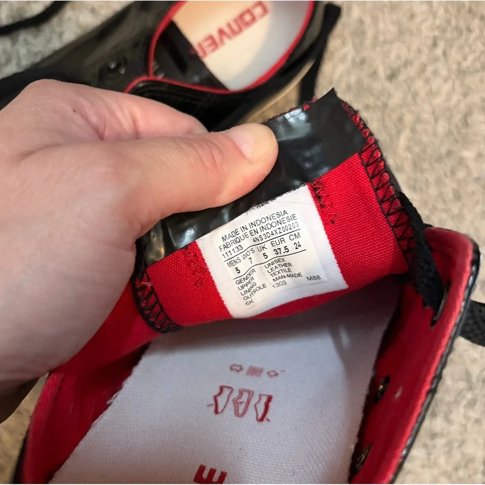Converse size excellent